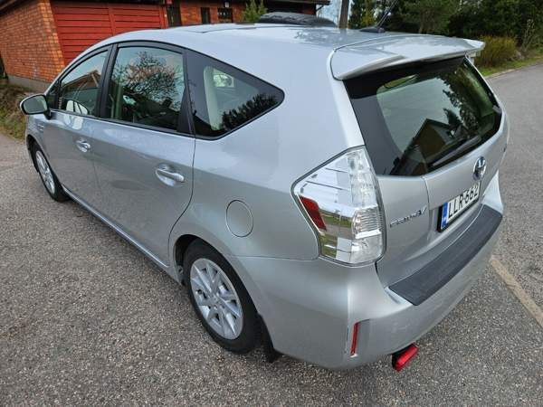 Toyota Prius+ Vantaa - valokuva 4