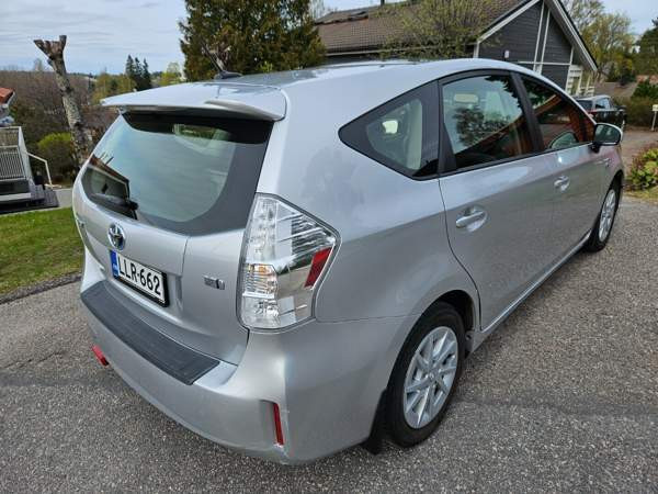 Toyota Prius+ Vantaa - valokuva 3