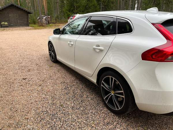 Volvo V40 Ylivieska - valokuva 4