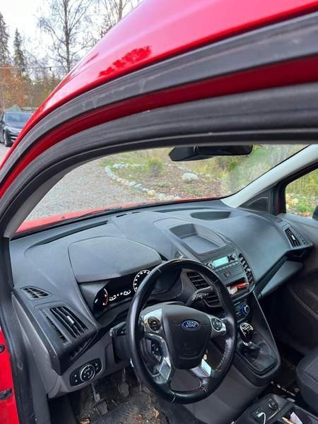 Ford Grand Tourneo Connect Jyväskylä - valokuva 4