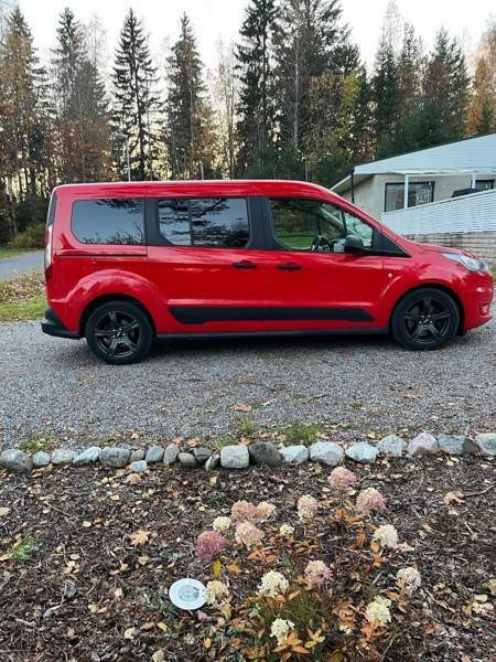Ford Grand Tourneo Connect Jyväskylä - valokuva 3
