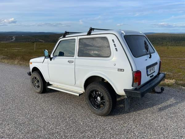 Lada Niva Лон-ле-Сонье - изображение 1