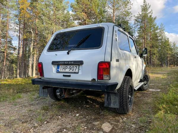 Lada Niva Лон-ле-Сонье - изображение 6