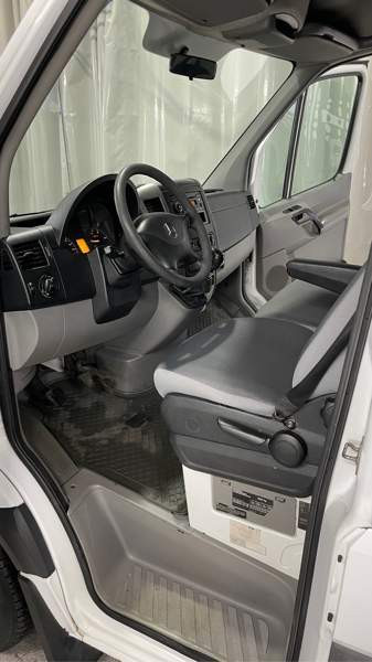 Mercedes-Benz Sprinter Тампере - изображение 5