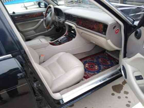 Jaguar XJ6 Эспоо