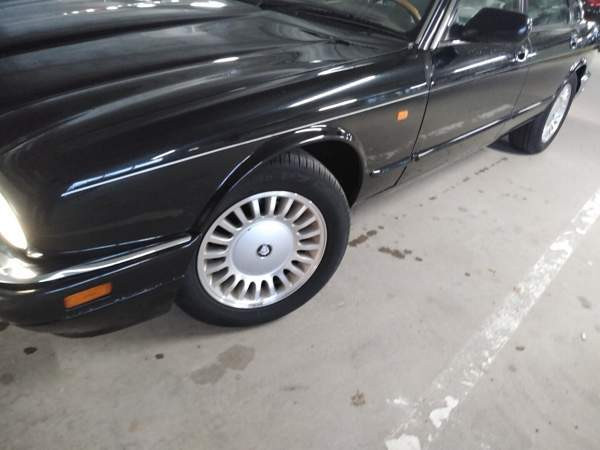 Jaguar XJ6 Espoo - valokuva 2