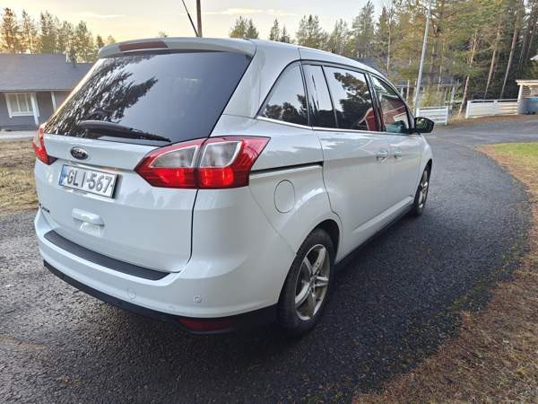 Ford C-MAX Grand Tervola – foto 3