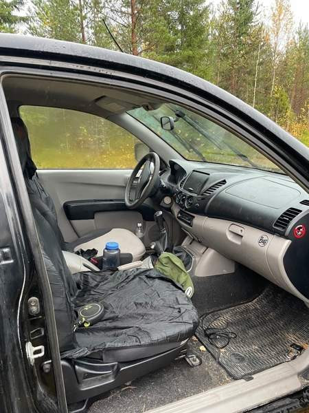 Mitsubishi L200 Йямся - изображение 4