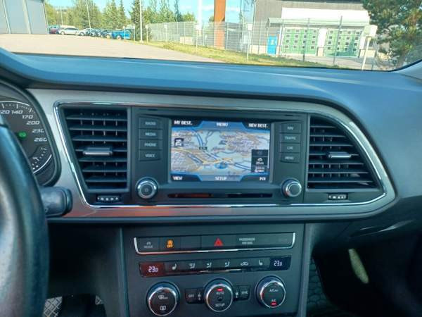 Seat Leon ST Lahti - valokuva 8