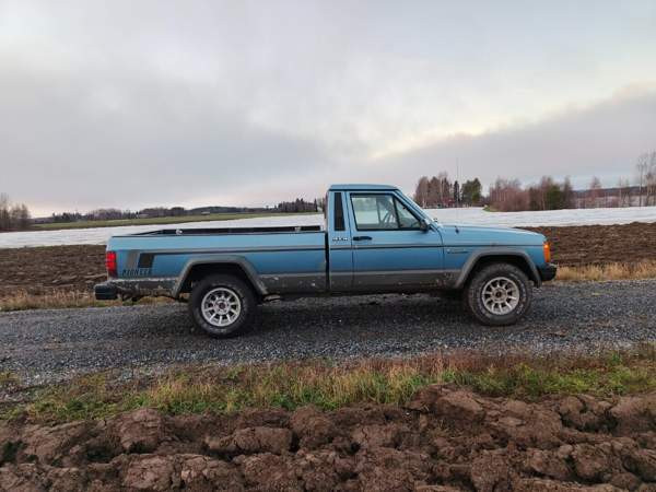 Jeep Comanche Maaninka – foto 4