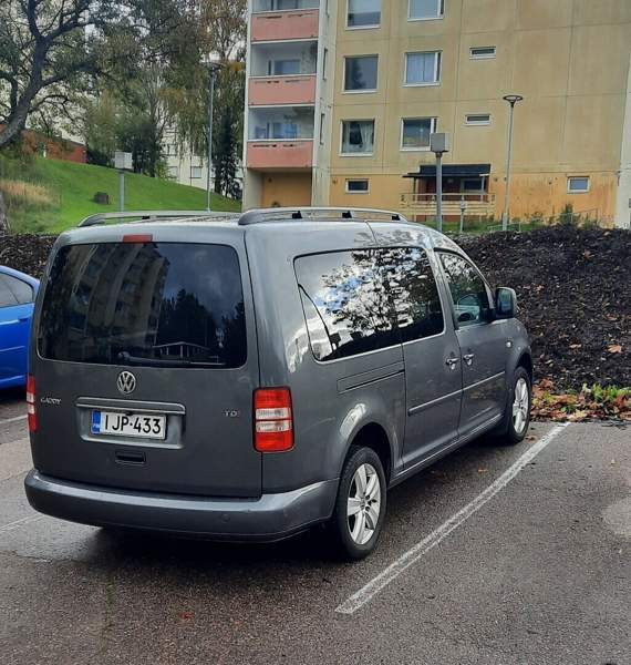 Volkswagen Caddy Maxi Порвоо - изображение 5