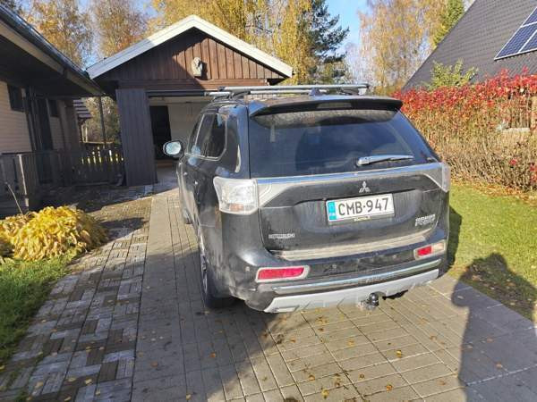 Mitsubishi Outlander PHEV Haemeenlinna - photo 5