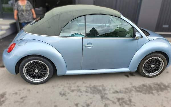 Volkswagen New Beetle Akaa – foto 5