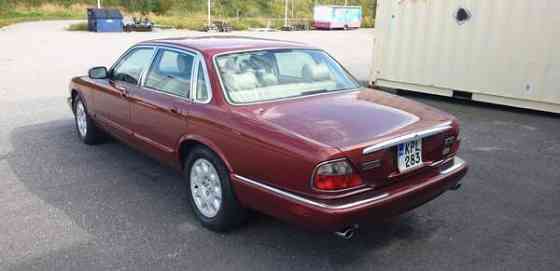 Jaguar XJ8 Kaarina