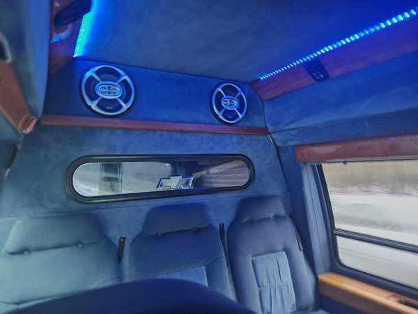 Chevrolet Express 3500 Kokkola - valokuva 2