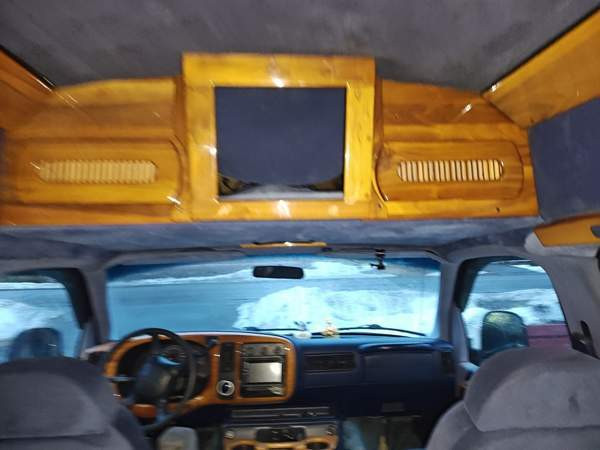 Chevrolet Express 3500 Kokkola - valokuva 3