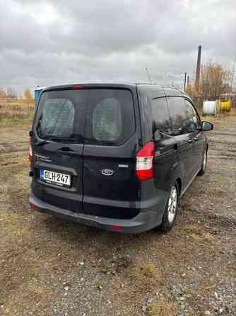 Ford Transit Courier Пори