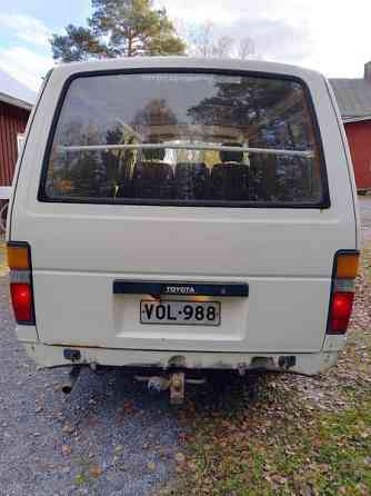 Toyota Hiace Mustasaari