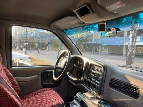 Chevrolet Chevy Van Helsinki - valokuva 3