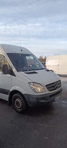 Mercedes-Benz Sprinter Isokyrö - valokuva 2