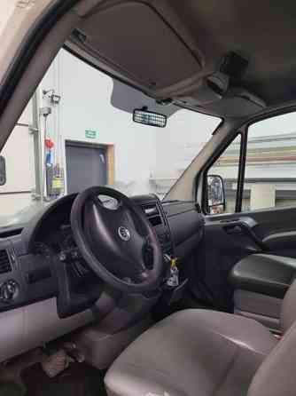 Volkswagen Crafter Mustasaari