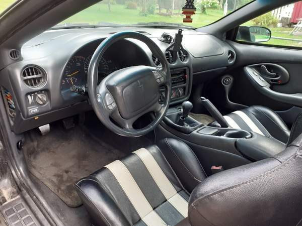 Pontiac Firebird Савонлинна - изображение 2