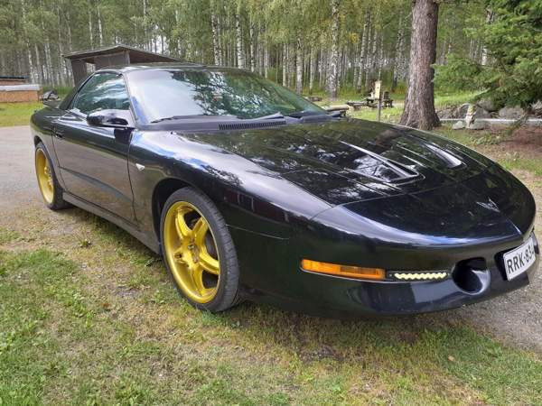Pontiac Firebird Савонлинна - изображение 4