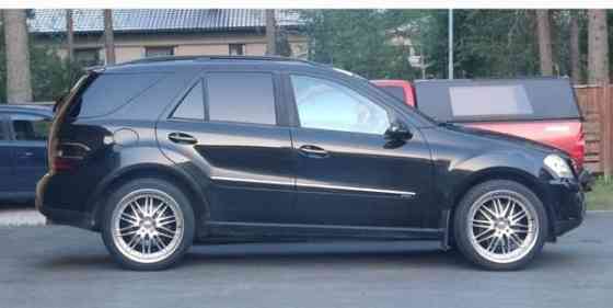 Mercedes-Benz ML Keminmaa