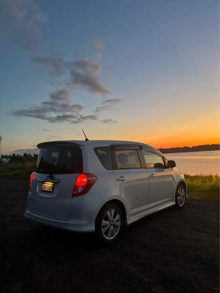 Toyota Ractis Рахе - изображение 1