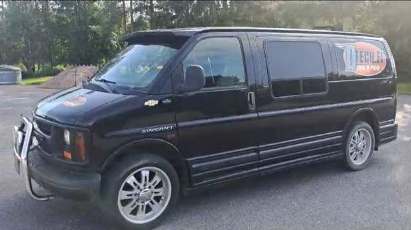 Chevrolet Express 2500 Kajaani - photo 1