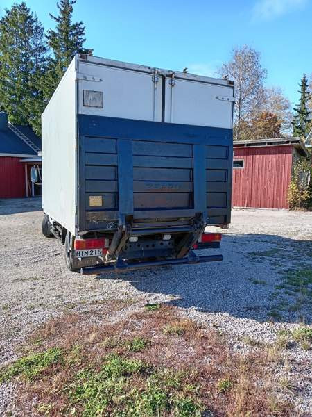 Mercedes-Benz Vario Pertteli - valokuva 4