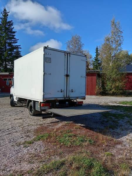 Mercedes-Benz Vario Pertteli - valokuva 6