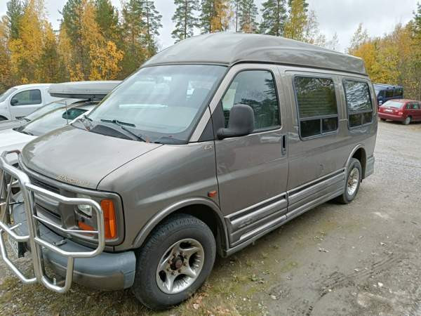 Chevrolet Starcraft Lohja - valokuva 4