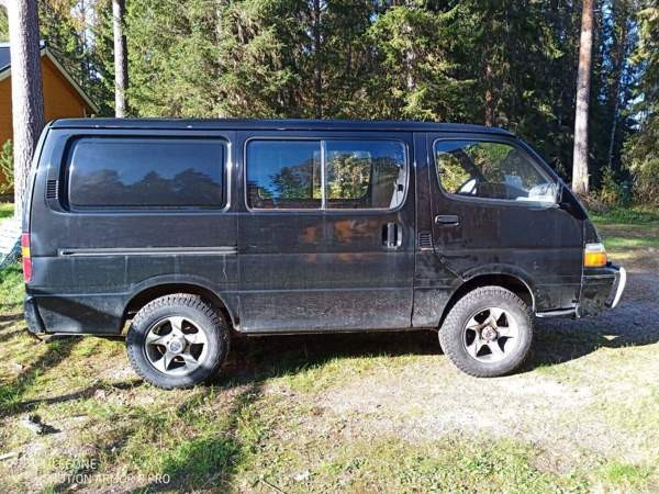 Toyota Hiace Rovaniemi - valokuva 3