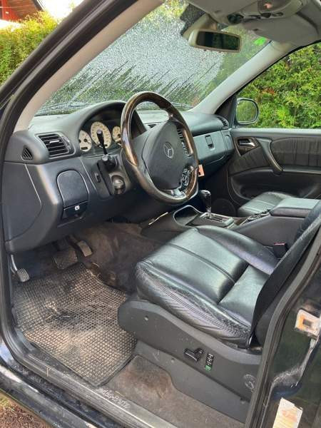 Mercedes-Benz ML 55 AMG Maarianhamina - valokuva 6