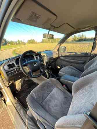 Mazda B2500 Lieto