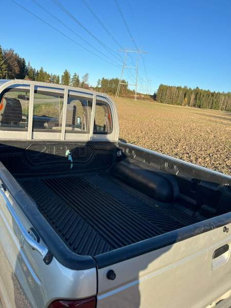 Mazda B2500 Lieto - valokuva 7