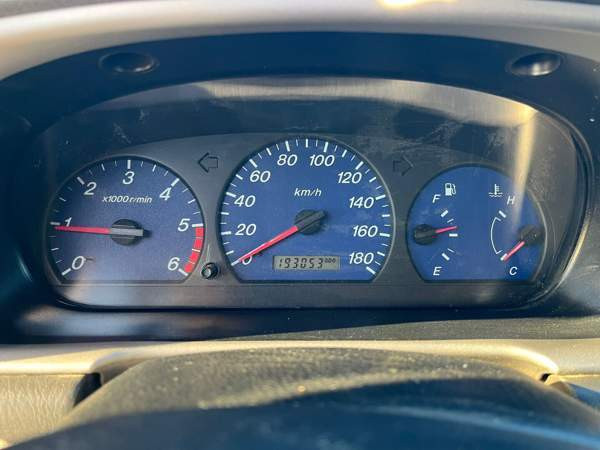 Mazda B2500 Lieto - valokuva 6