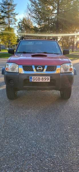 Nissan King Cab Куусамо - изображение 4