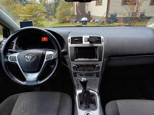Toyota Avensis Pelkosenniemi – foto 5