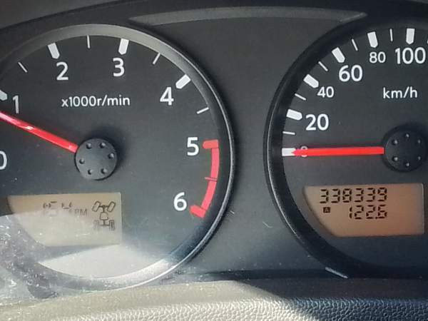 Nissan Navara Kruunupyy - valokuva 6