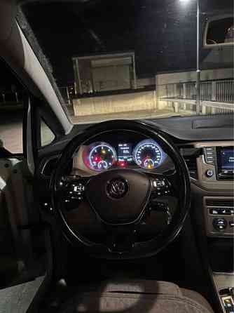 Volkswagen Golf Sportsvan Kirkkonummi