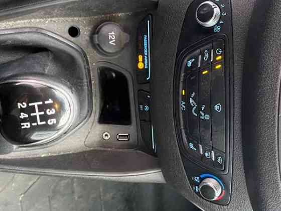 Ford Transit Courier Мянтсяля