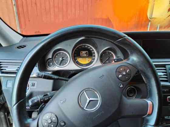 Mercedes-Benz E Vihanti