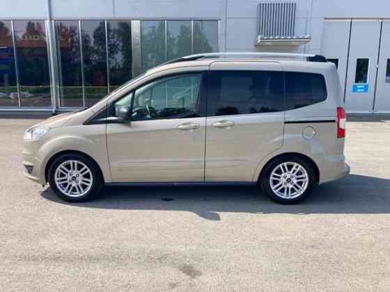 Ford Tourneo Courier Коккола