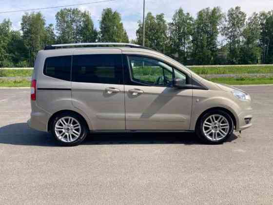 Ford Tourneo Courier Коккола