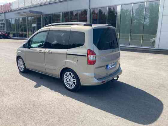 Ford Tourneo Courier Коккола