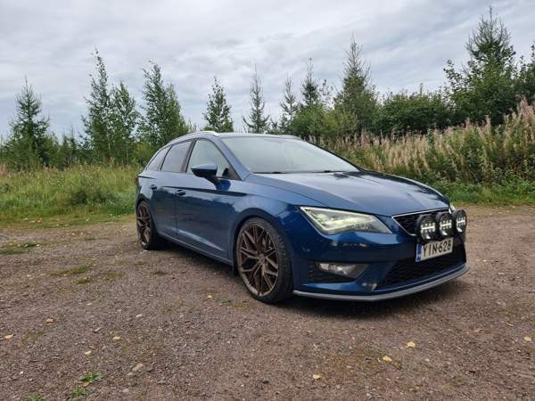 Seat Leon ST Kärkölä - valokuva 3