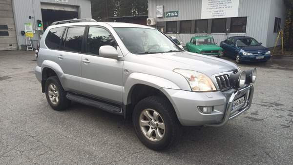 Toyota Land Cruiser Nilsiä - valokuva 2