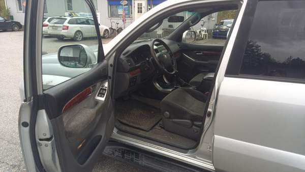 Toyota Land Cruiser Nilsiä - valokuva 8